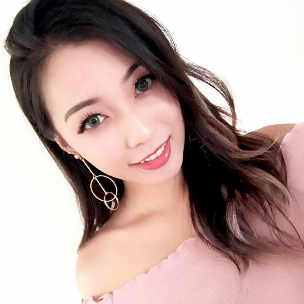 Meet your Posher, Ally e.